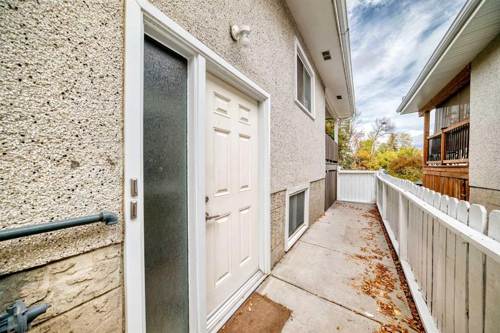 7409 37 Avenue NW, Calgary 3