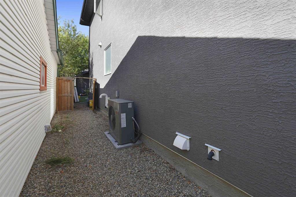 4641 81 Street NW, Calgary 3