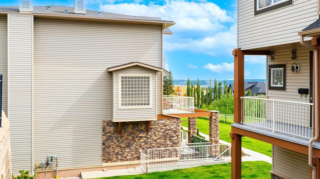 1 169 Rockyledge View NW, Calgary 3
